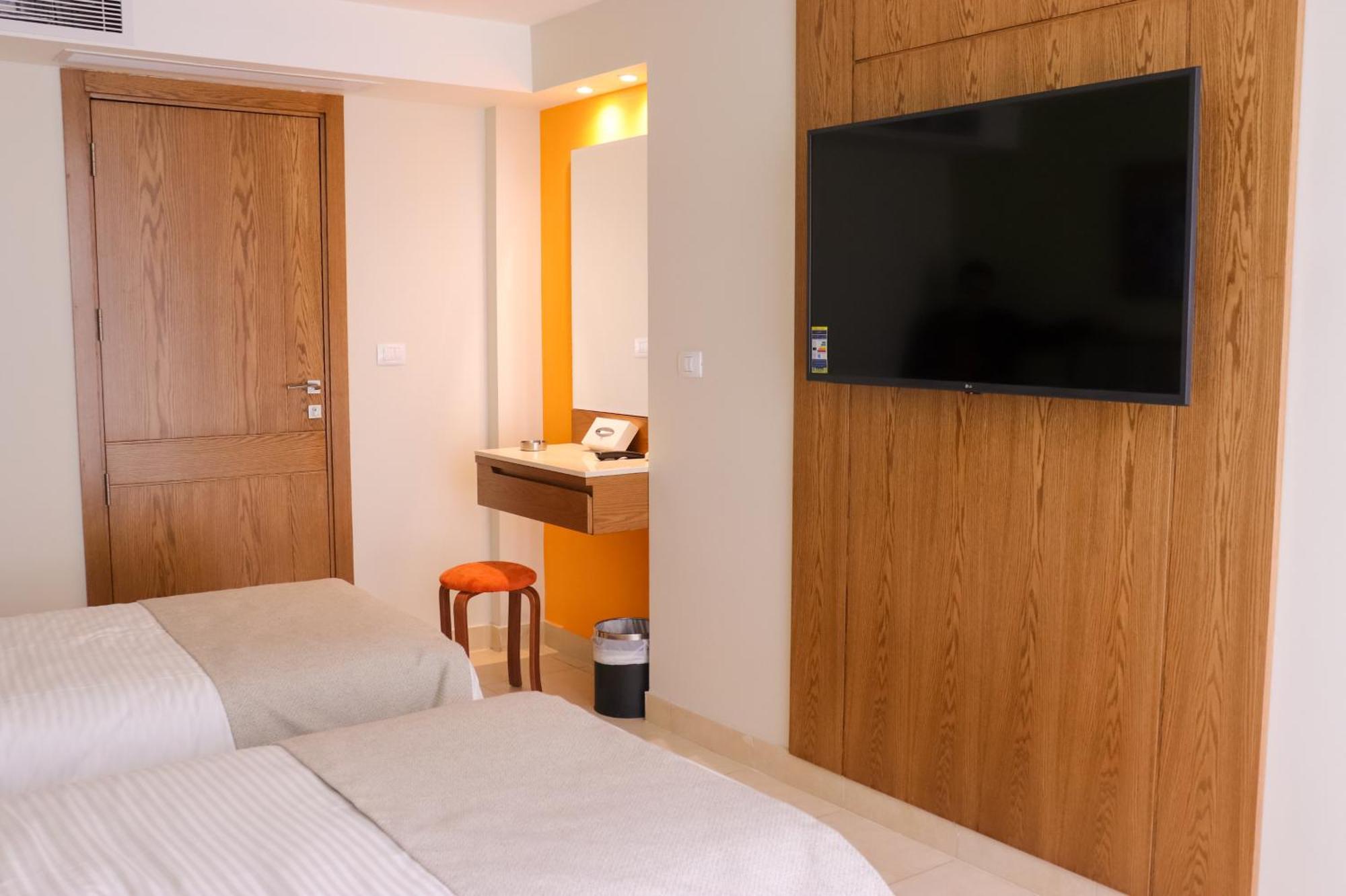 Almadiafa - المضيفه Hotel Kairo Bagian luar foto