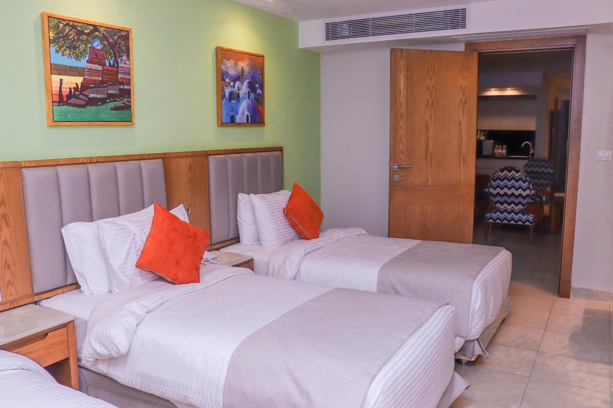 Almadiafa - المضيفه Hotel Kairo Bagian luar foto